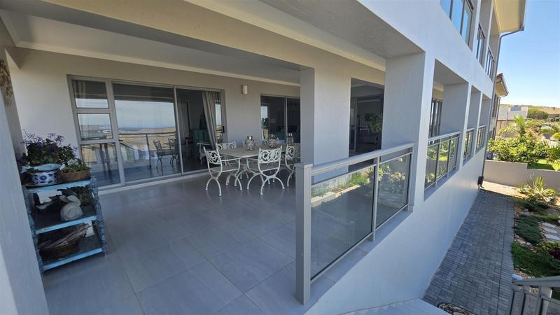 5 Bedroom Property for Sale in Monte Christo Western Cape